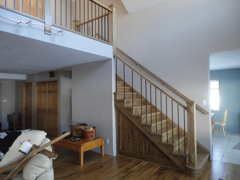 solid staircase in Manitoba oak 1