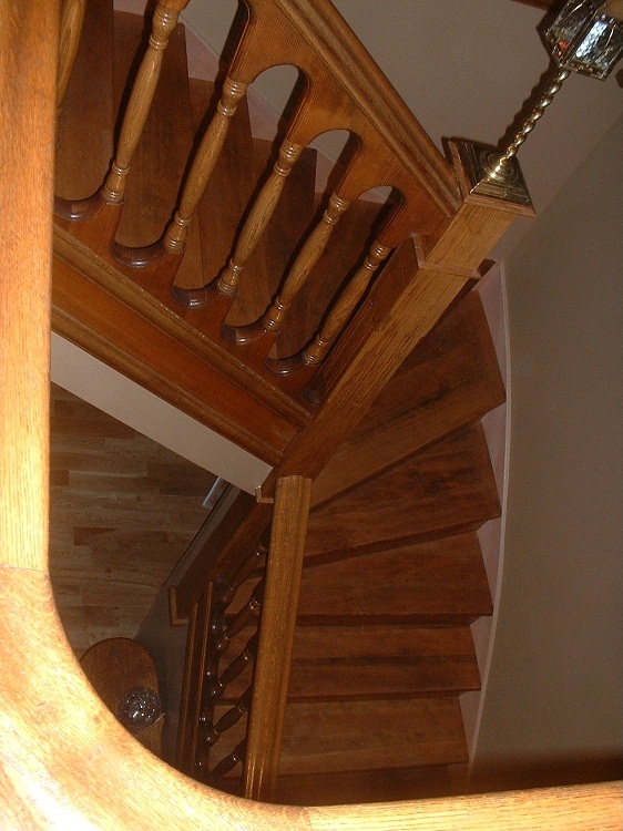 Old fashioned staircase 4