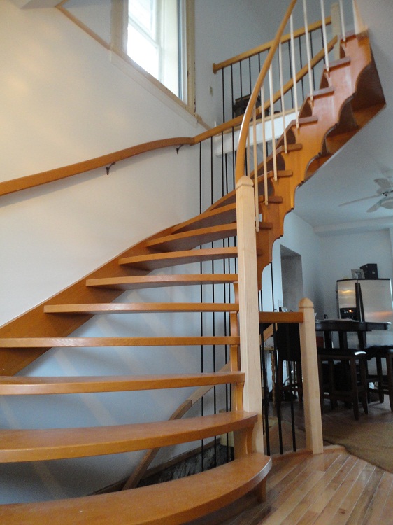custom curved open stairs 1
