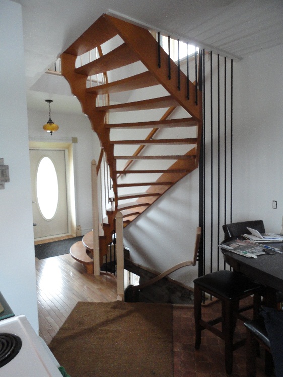 custom curved open stairs 3